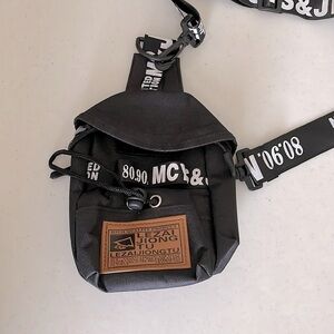 NWOT - Cross Body Bag